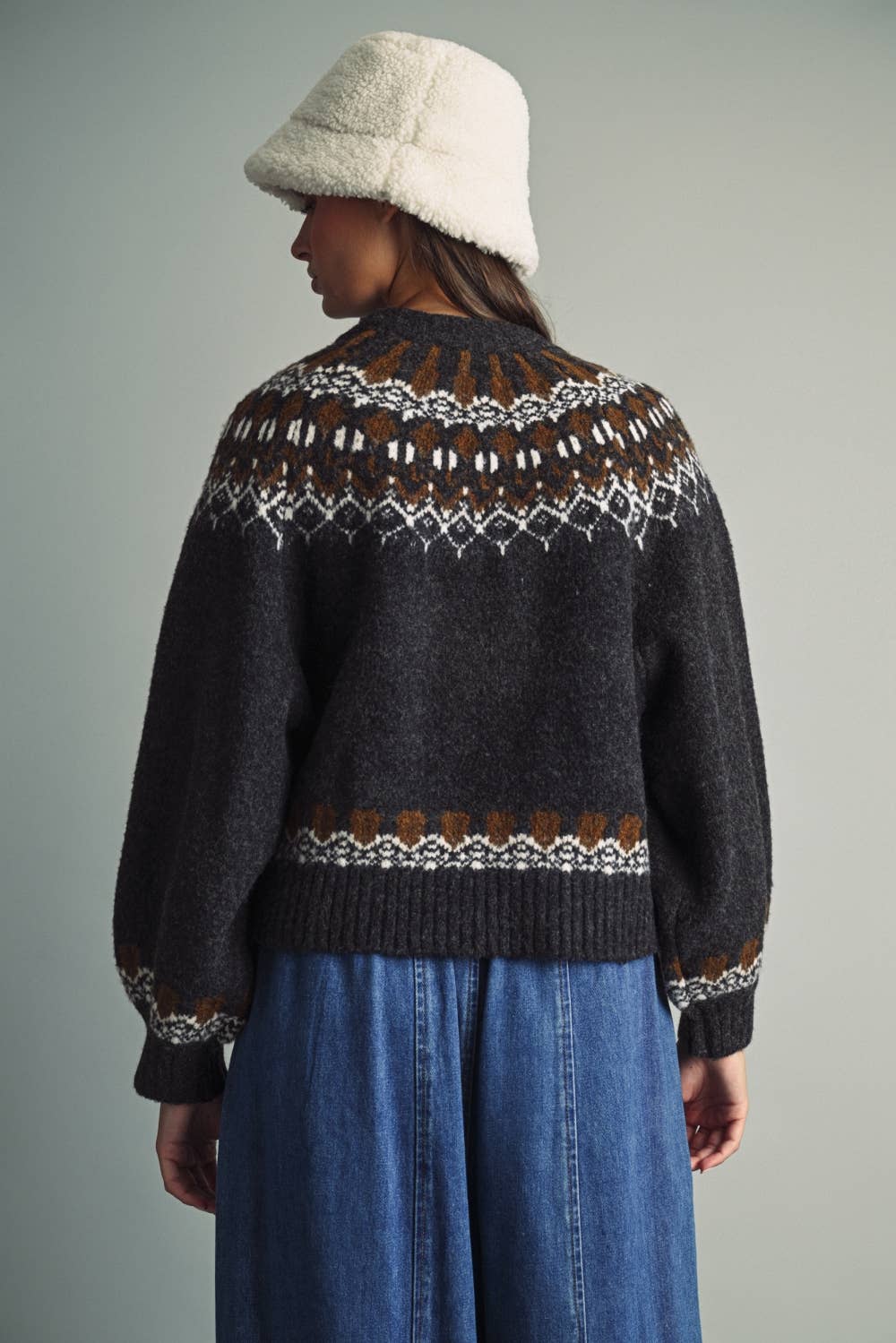 T7557   CLASSIC NORDIC FAIR ISLE ROUND-YOKE SWEATER