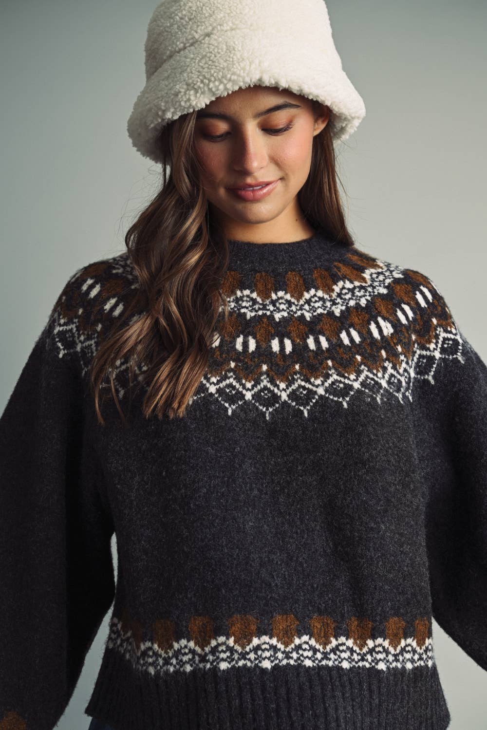 T7557   CLASSIC NORDIC FAIR ISLE ROUND-YOKE SWEATER