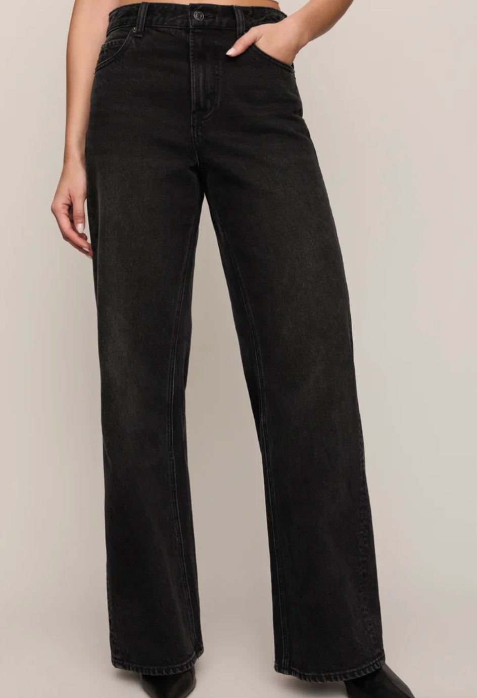 Head Turner High Rise Wide Washed Black Denim