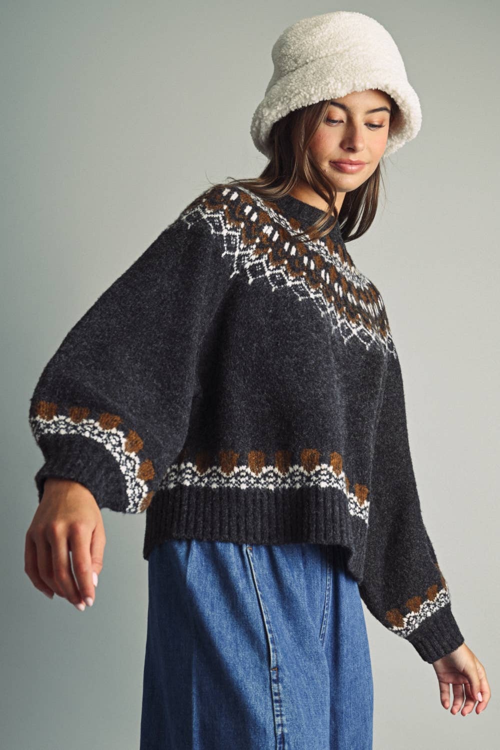 T7557   CLASSIC NORDIC FAIR ISLE ROUND-YOKE SWEATER