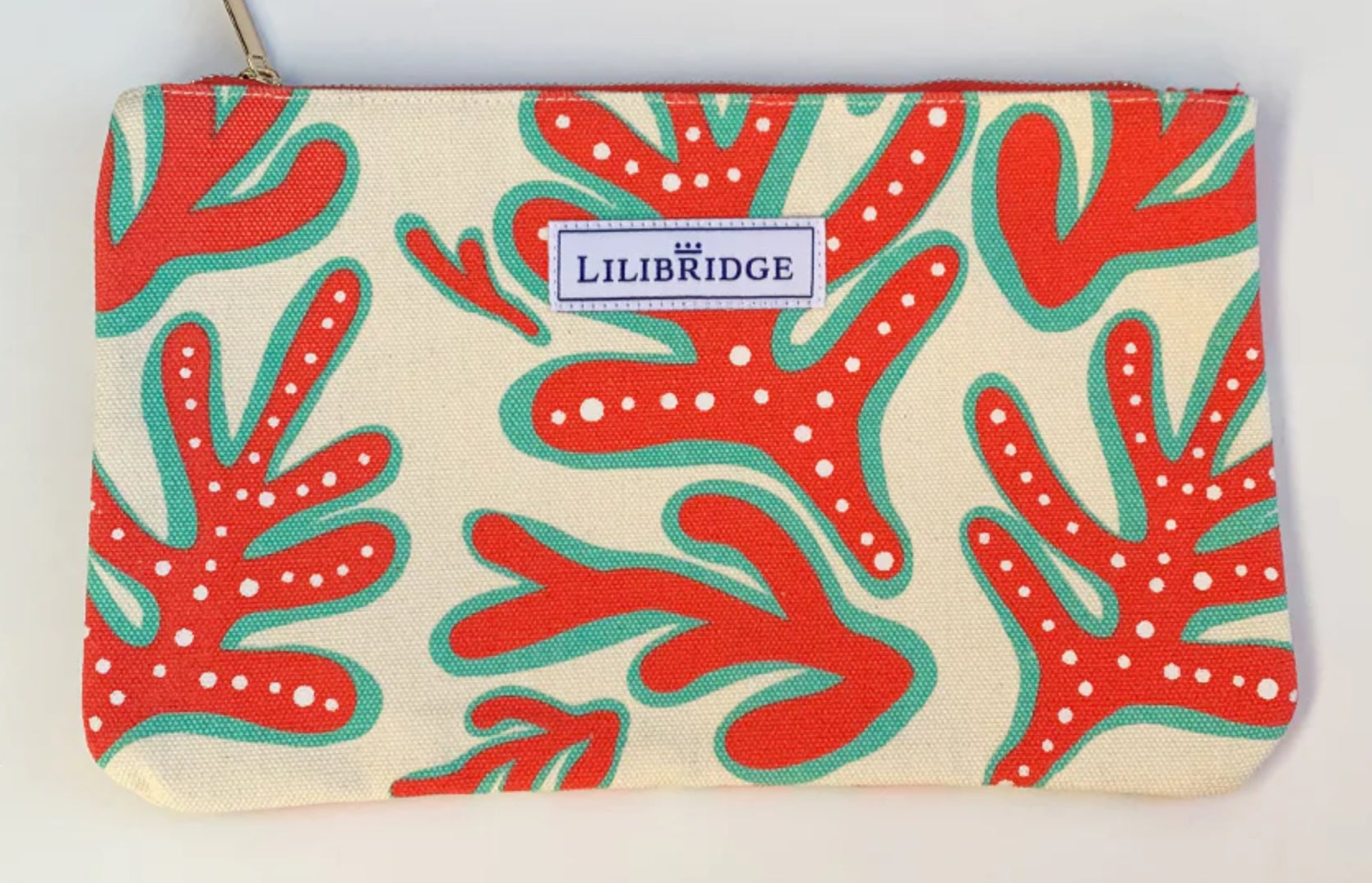 The Lilibridge Clutch